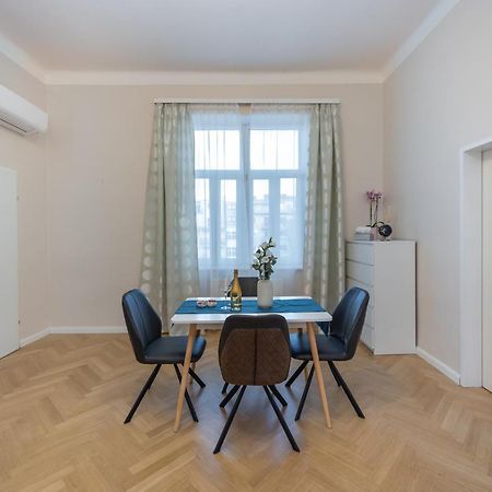 Charming Apartment Near Prater Viyana Dış mekan fotoğraf