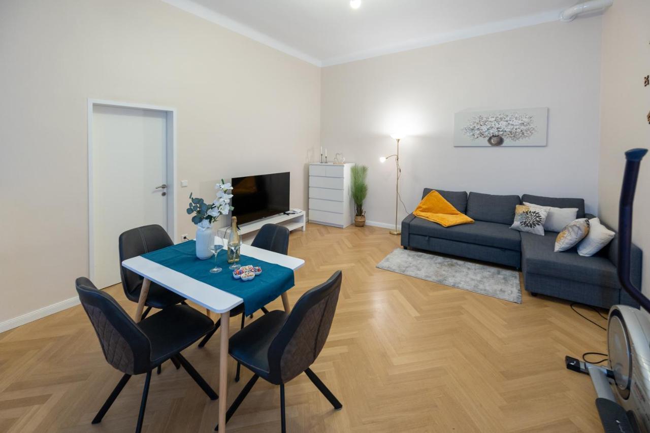 Charming Apartment Near Prater Viyana Dış mekan fotoğraf