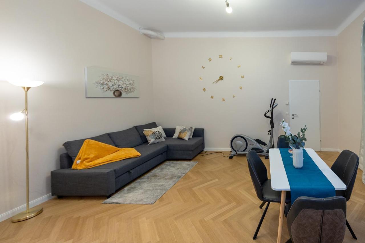 Charming Apartment Near Prater Viyana Dış mekan fotoğraf