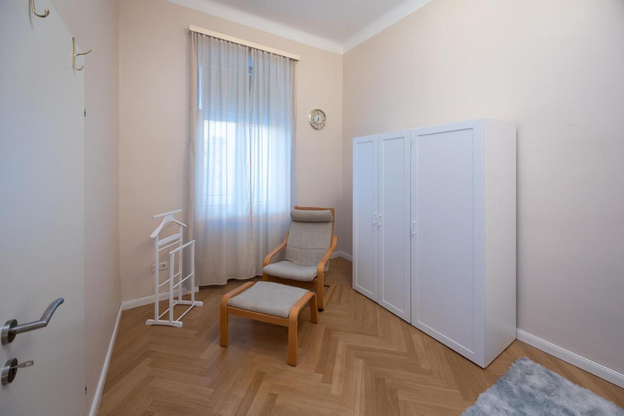 Charming Apartment Near Prater Viyana Dış mekan fotoğraf