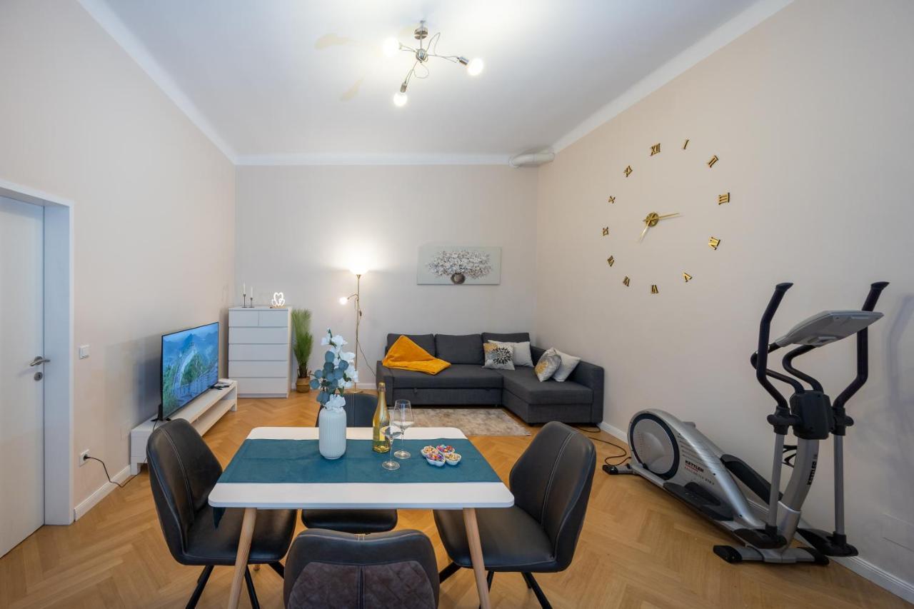 Charming Apartment Near Prater Viyana Dış mekan fotoğraf